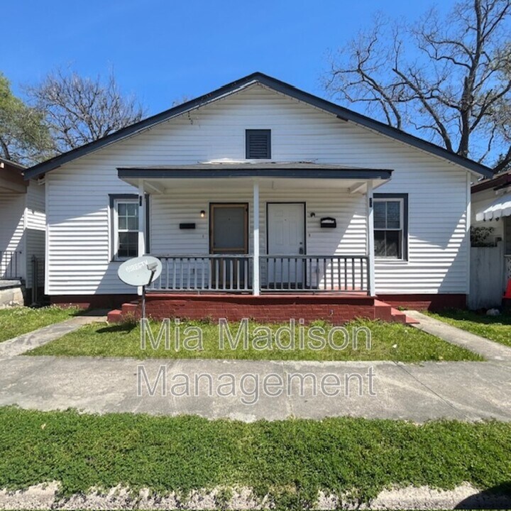 22 Culver St in Savannah, GA - Building Photo