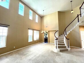 1669 Marina Way in Brentwood, CA - Building Photo - Building Photo