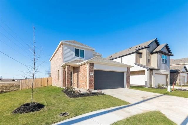 1300 Esther Ln in Ennis, TX - Building Photo - Building Photo