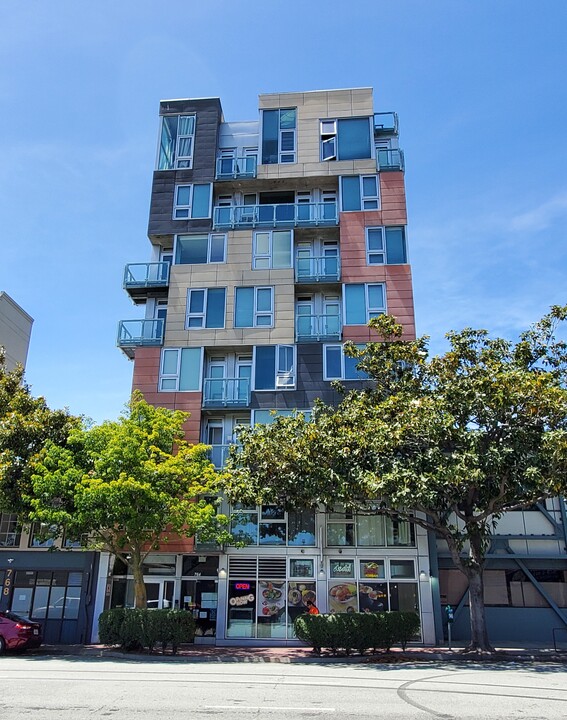 766 Harrison St, Unit 704 in San Francisco, CA - Building Photo