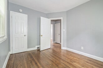 1122 Gleneagle Rd in Baltimore, MD - Foto de edificio - Building Photo