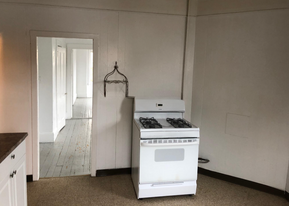 693 Cambridge St, Unit 2R in Cambridge, MA - Building Photo