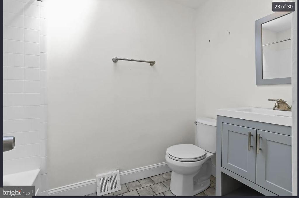 1434 Powell Rd in Brookhaven, PA - Building Photo