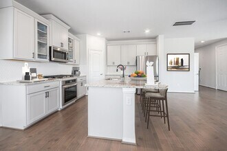 1501 Ashley Ct in Seabrook, TX - Building Photo - Building Photo