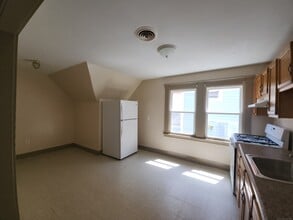 64 Ellsworth Ave in New Haven, CT - Building Photo - Building Photo