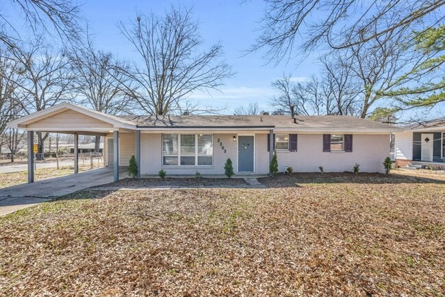 property at 2303 Lafayette St