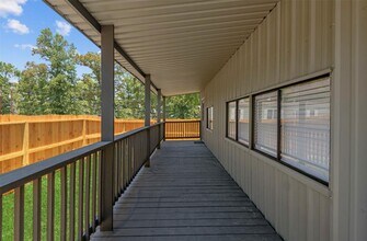 10880 Sleepy Hollow Rd in Conroe, TX - Building Photo - Building Photo