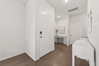 27926 Western Crk Ct in Katy, TX - Building Photo - Building Photo