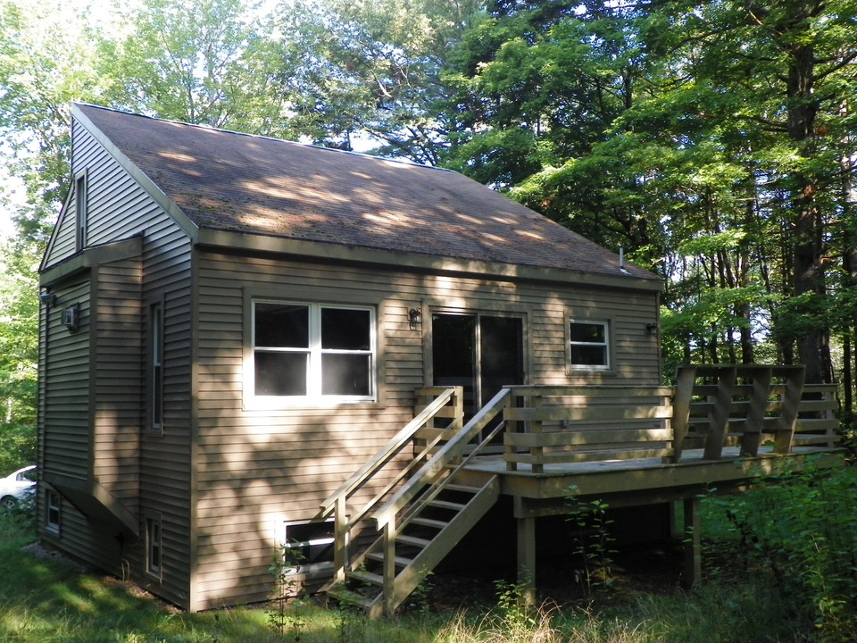 36 Briarcliff Cir in Campton, NH - Building Photo