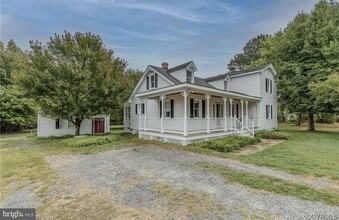 4491 Sadler Rd in Glen Allen, VA - Foto de edificio - Building Photo