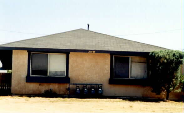 21445 Nisqually Rd in Apple Valley, CA - Building Photo - Building Photo