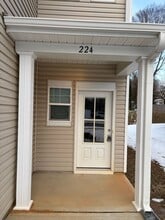 224 Hillcrest Dr in Mooresville, NC - Building Photo - Building Photo