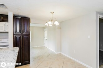 4546 Barton Dr in Sarasota, FL - Building Photo - Building Photo