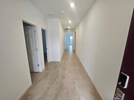 548 Fremont Pass in Apache Junction, AZ - Building Photo