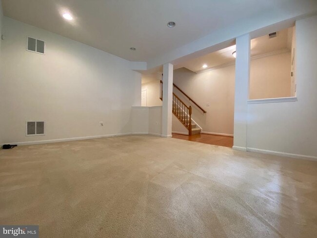 4929 Chaste Tree Pl in Woodbridge, VA - Building Photo - Building Photo