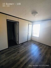 10 Barney in Flat Rock, MI - Building Photo - Building Photo