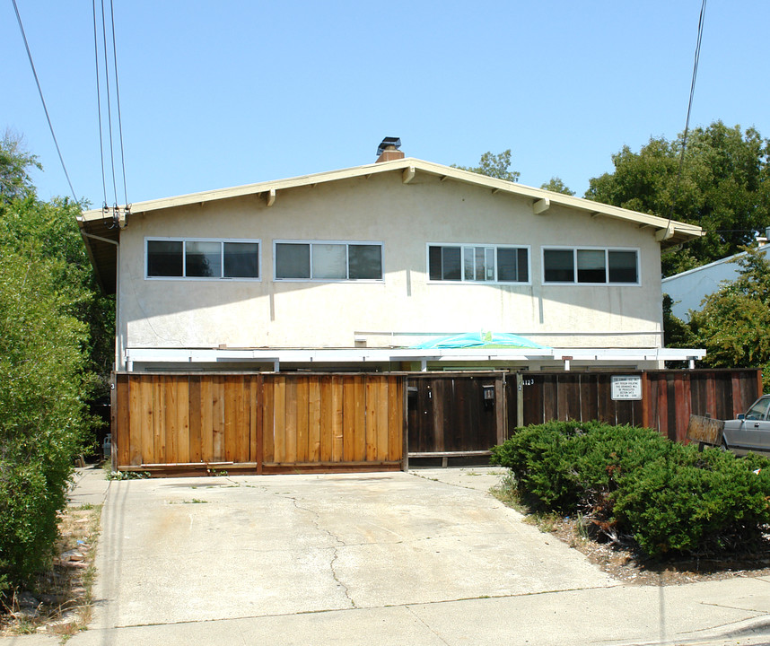 1123 Marilyn Way in Concord, CA - Foto de edificio