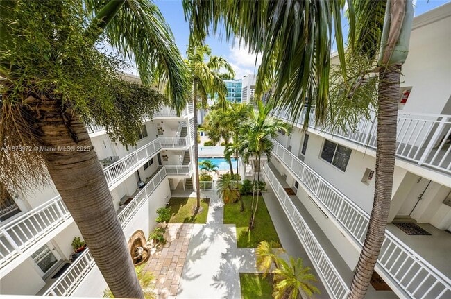 property at 10001 W Bay Harbor Dr