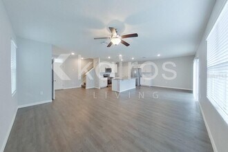 31978 Katelin Cir in Leesburg, FL - Building Photo - Building Photo
