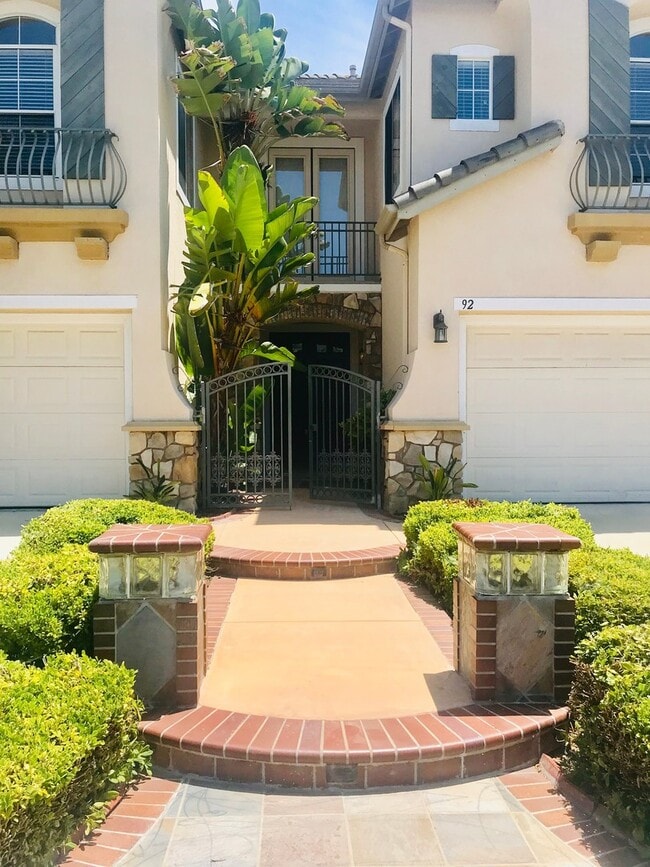 92 Timberland in Aliso Viejo, CA - Building Photo - Building Photo