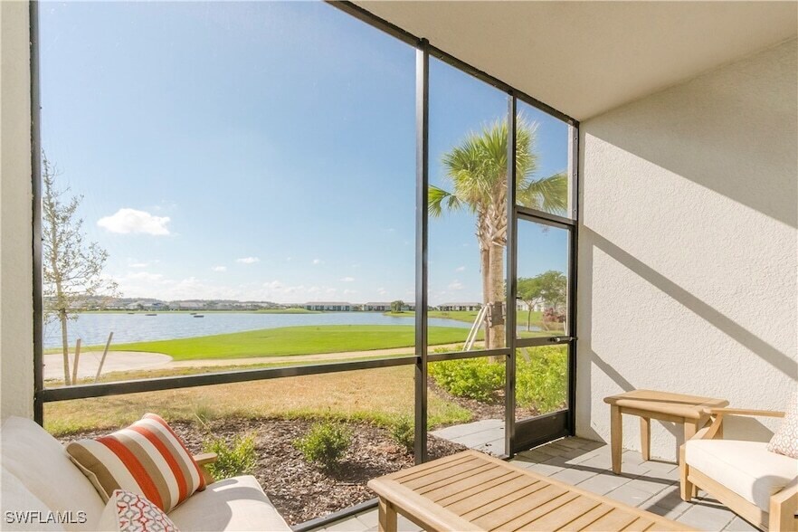 5555 Double Eagle Cir, Unit 3914 in Ave Maria, FL - Foto de edificio