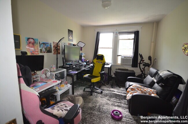 property at 1642 Commonwealth Ave