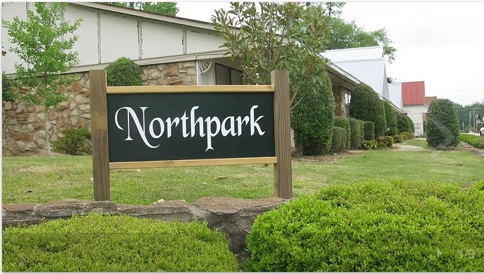 Northpark Apartments in Saltillo, MS - Foto de edificio