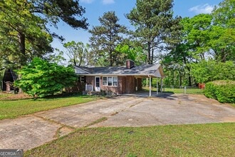 3670 Goodwin Rd in Austell, GA - Building Photo - Building Photo