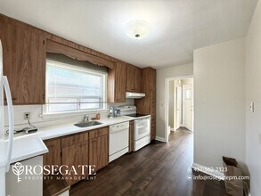 95 Gilroy Dr in Toronto, ON - Building Photo - Building Photo