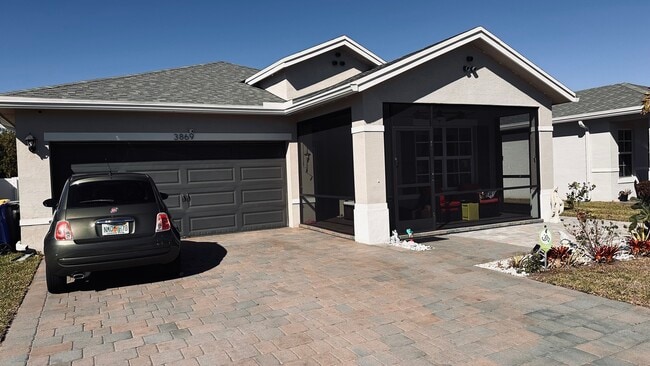 property at 3869 SE Lee St