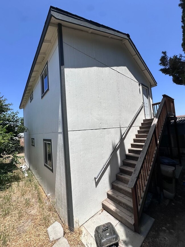 218 Doolittle Dr in Roseville, CA - Building Photo - Building Photo