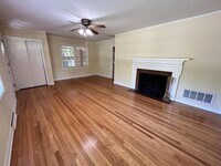 207 Brooks St photo'