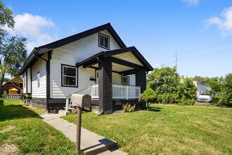 218 S Walcott St in Indianapolis, IN - Building Photo - Building Photo