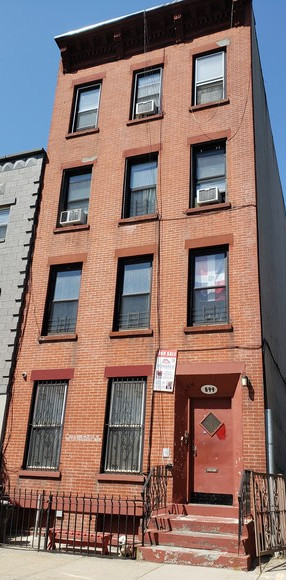 899 Pacific St in Brooklyn, NY - Building Photo