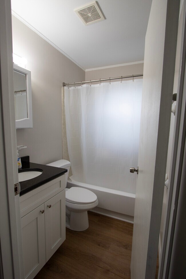 10523 Baker Pl in Crown Point, IN - Building Photo - Building Photo