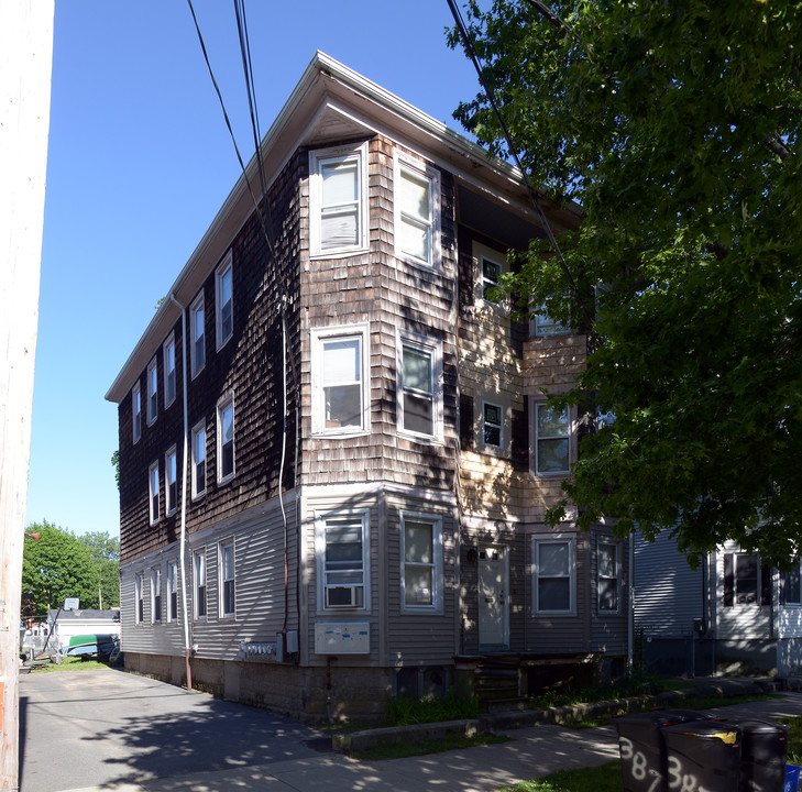 387 Ashley Blvd in New Bedford, MA - Building Photo