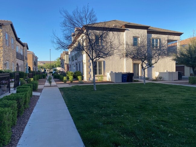 property at 2744 S Pewter Dr