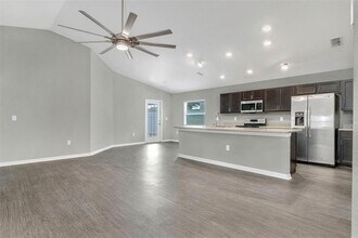 1092 Zion Dr in Haines City, FL - Building Photo - Building Photo