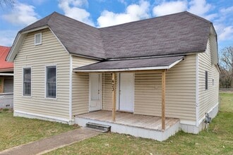 423 Chestnut Ave in Anniston, AL - Foto de edificio - Building Photo