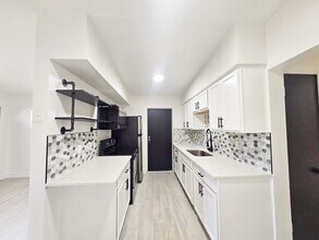 1103 E South St, Unit 1103 in Orlando, FL - Foto de edificio - Building Photo