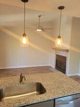 20700 Bonanza St, Unit D in Lago Vista, TX - Building Photo - Building Photo