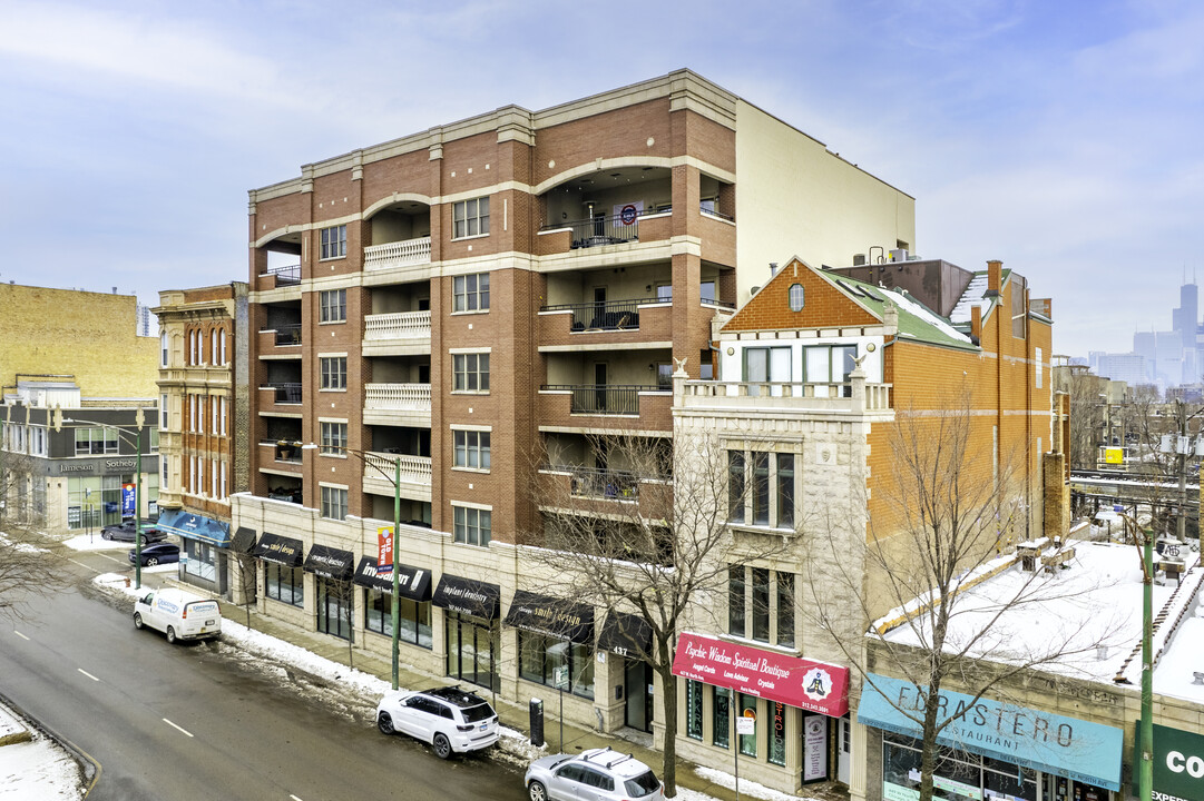 Old Towne Place in Chicago, IL - Building Photo