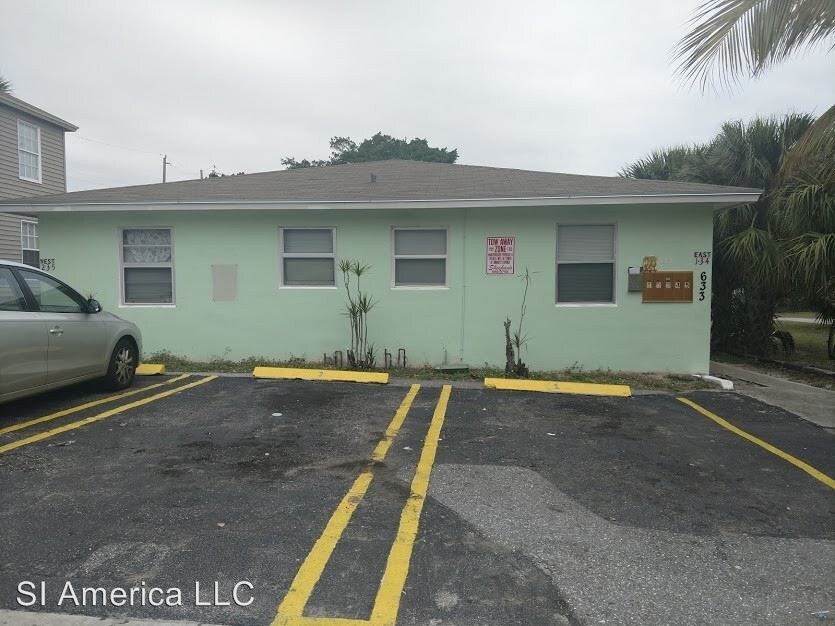 633 10th St in West Palm Beach, FL - Building Photo
