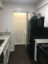 6760 Eastridge Dr in Dallas, TX - Building Photo - Building Photo