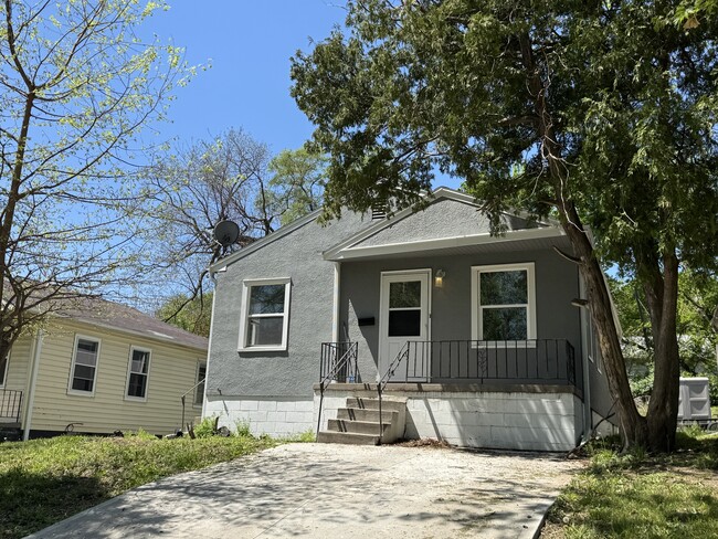 4022 N 42nd St in Omaha, NE - Building Photo - Building Photo