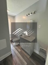 949 Ferndale Ave in Dayton, OH - Building Photo - Building Photo