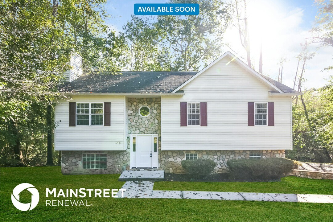 5541 Novack St in Winston-Salem, NC - Building Photo