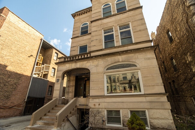 3817 N Fremont St in Chicago, IL - Building Photo - Building Photo