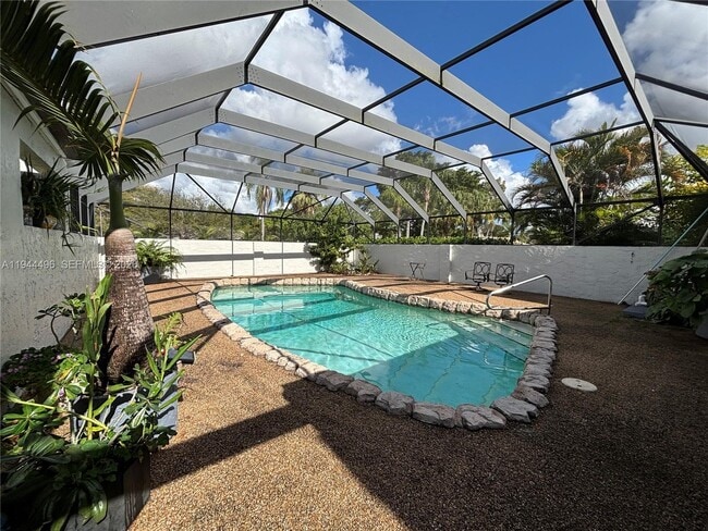 10900 NW 24th St in Coral Springs, FL - Building Photo - Building Photo