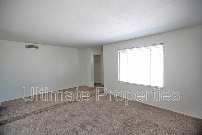 4821 W Altadena Ave in Glendale, AZ - Building Photo - Building Photo
